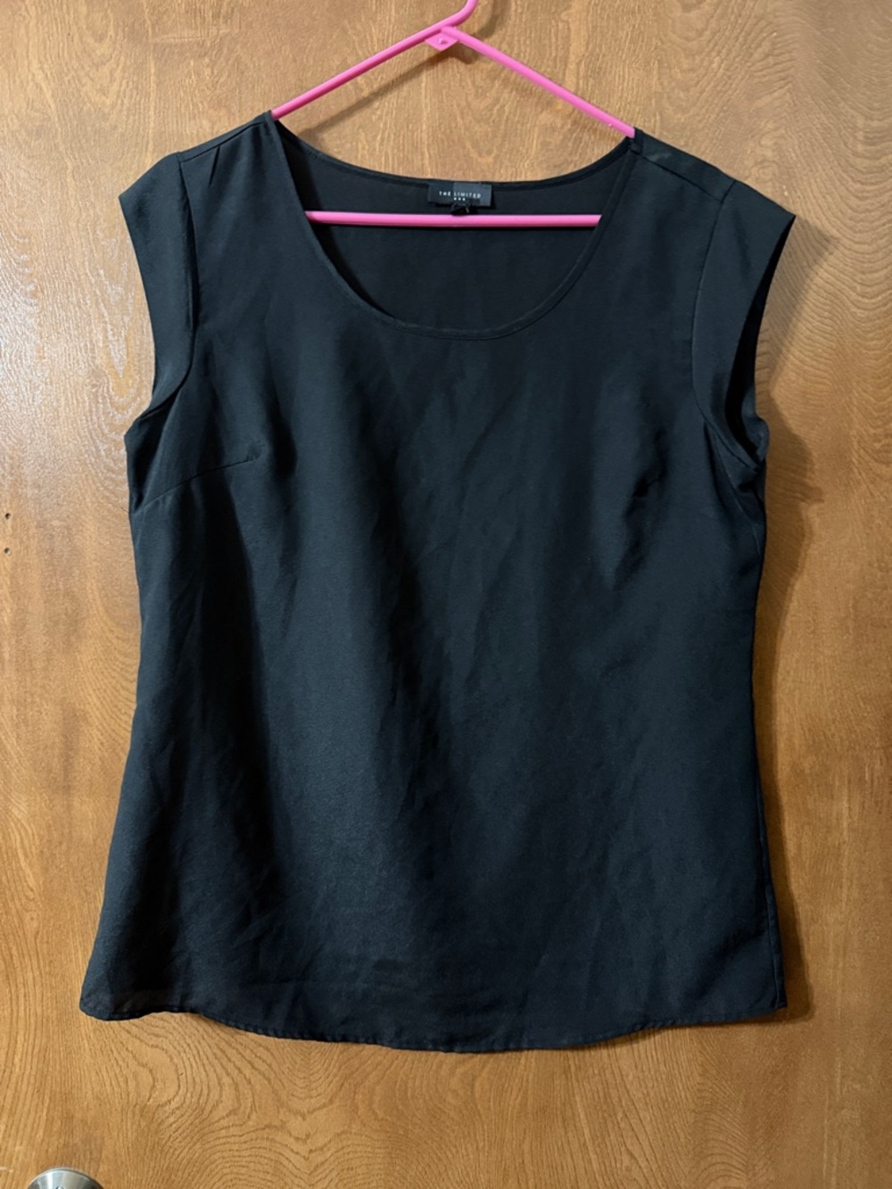 The Limited Black Cap Sleeve Scoop Neck Top